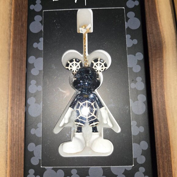 Disney BAUBLEBAR Mickey Mouse Spiderweb Bag Charm - Picture 3 of 4